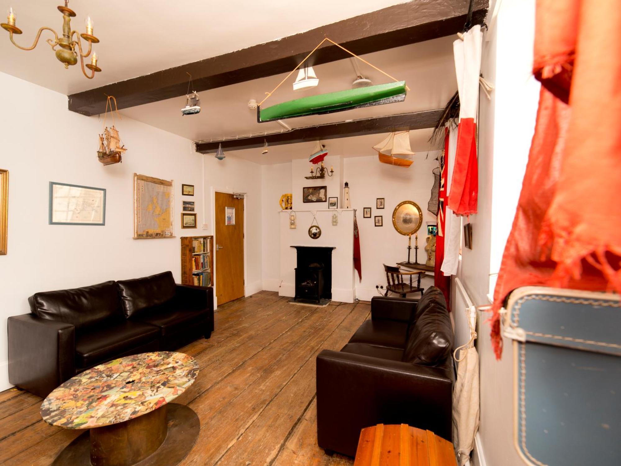Yha Boggle Hole Hostel Fylingthorpe Buitenkant foto
